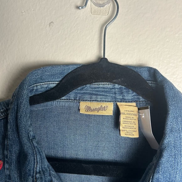 NWT Wrangler Retro Long Sleeve Embroidered Denim Blouse Women’s, Size XXL - Picture 4 of 12